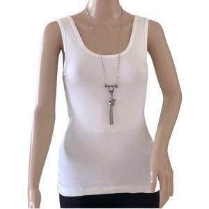 Arden B    White Ribbed Tank Top   Size Medium